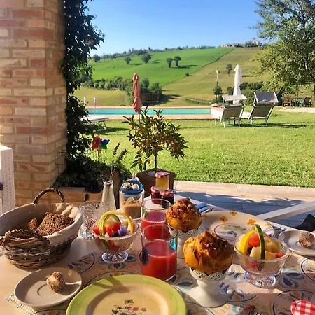 卡萨莱阿尔隆蒂尼住宿加早餐旅馆 住宿加早餐酒店 托伦蒂诺