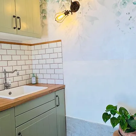 Casale Delle Rondini B&B 톨렌티노