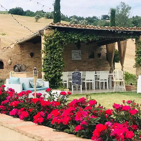 B&B Casale Delle Rondini 톨렌티노