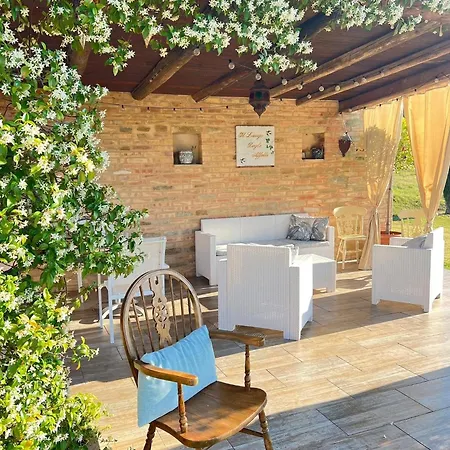 Casale Delle Rondini 4*