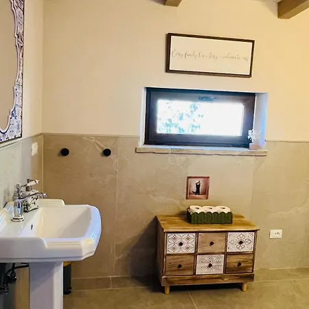 B&B Casale Delle Rondini 톨렌티노