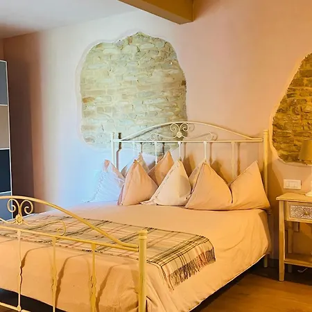 B&B Casale Delle Rondini 톨렌티노