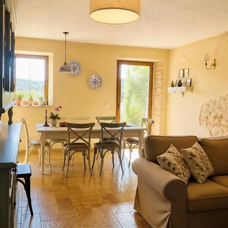 Casale Delle Rondini B&B 4*