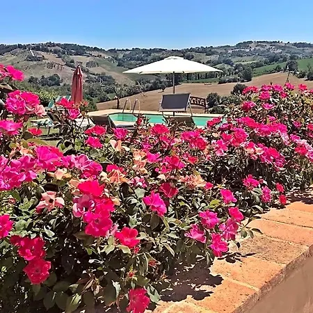 Casale Delle Rondini 4* Tolentino
