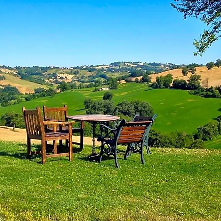 Bed & Breakfast Casale Delle Rondini
