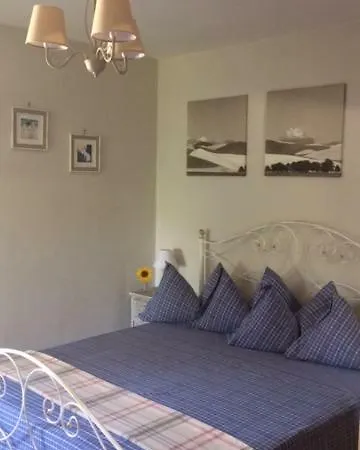 卡萨莱阿尔隆蒂尼住宿加早餐旅馆 住宿加早餐酒店 3*