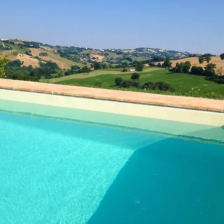 Bed & Breakfast Casale Delle Rondini *