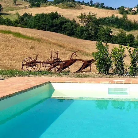 Bed & Breakfast Casale Delle Rondini *