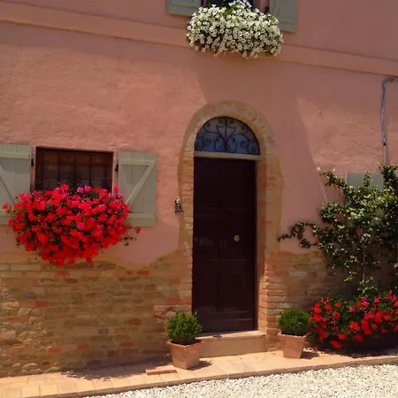 卡萨莱阿尔隆蒂尼住宿加早餐旅馆