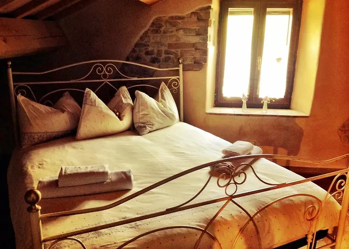 住宿加早餐酒店 卡萨莱阿尔隆蒂尼住宿加早餐旅馆 3*